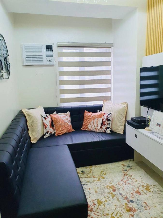 2 Bedroom Condo Vine Residences Quezon City With Pool Wifi Karaoke Board Games Netflix Cidade Quezon Exterior foto