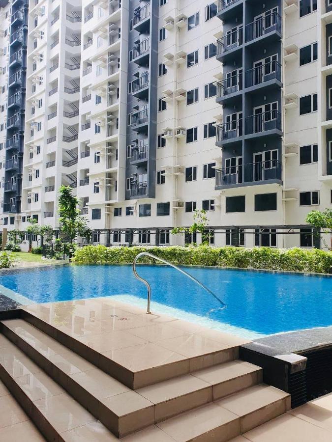2 Bedroom Condo Vine Residences Quezon City With Pool Wifi Karaoke Board Games Netflix Cidade Quezon Exterior foto