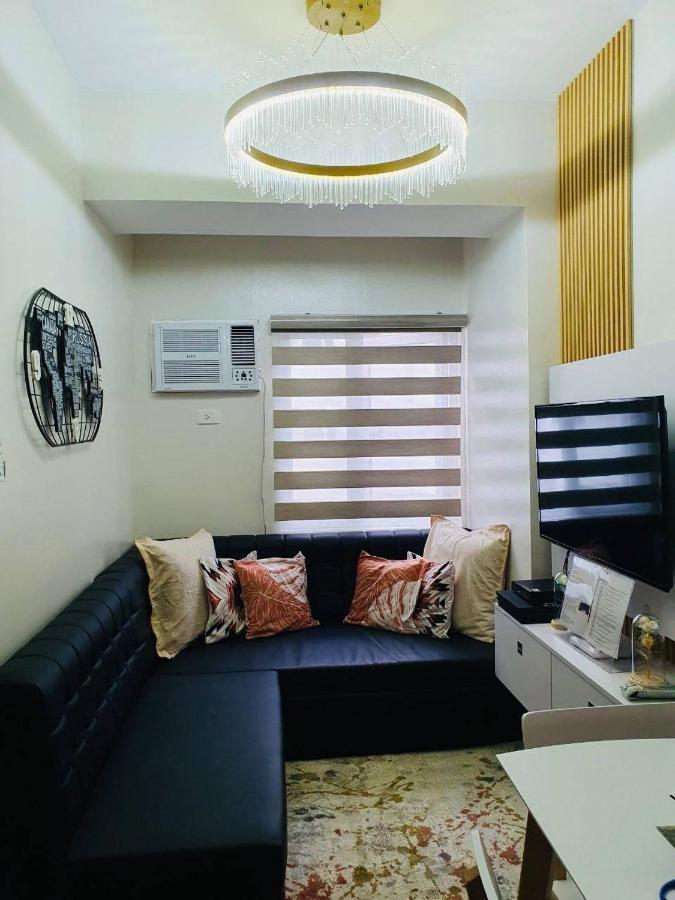 2 Bedroom Condo Vine Residences Quezon City With Pool Wifi Karaoke Board Games Netflix Cidade Quezon Exterior foto